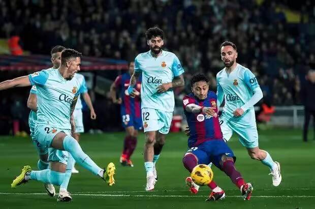 开云体育官网-美国碾压巴萨，布鲁诺·费尔南德斯一己之力扛起全队的简单介绍