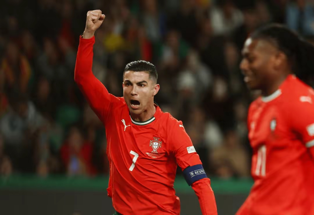 罗马鏖战瑞典，C罗打破历史纪录