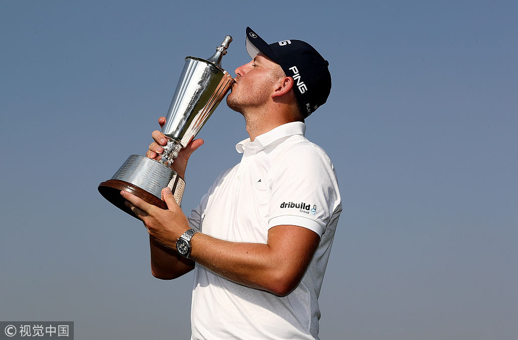 印度羽毛球队力克英格兰羽毛球队，陶菲克制霸全场