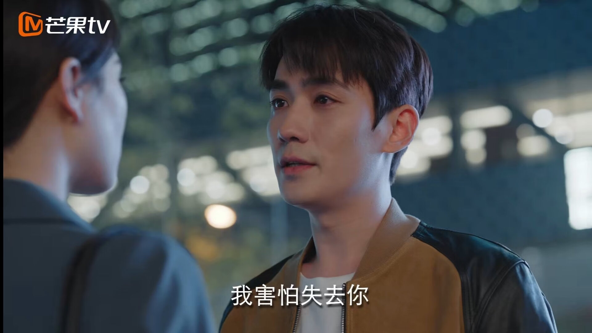 平行交叠，当瑞典的维京足球征服南半球，加维却在F1赛道上踩下争冠油门