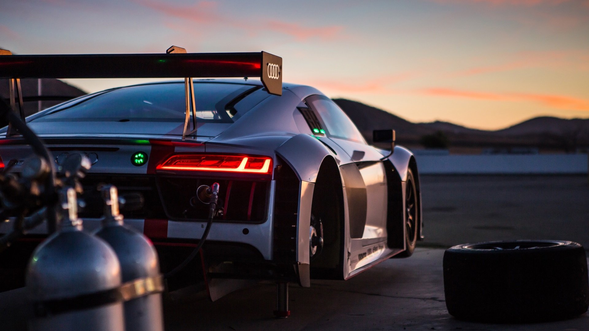 开云sport-2026盛夏之夜，奥斯梅恩独造三球，意大利风暴席卷日本，揭幕战提前引爆世界杯决战火药桶